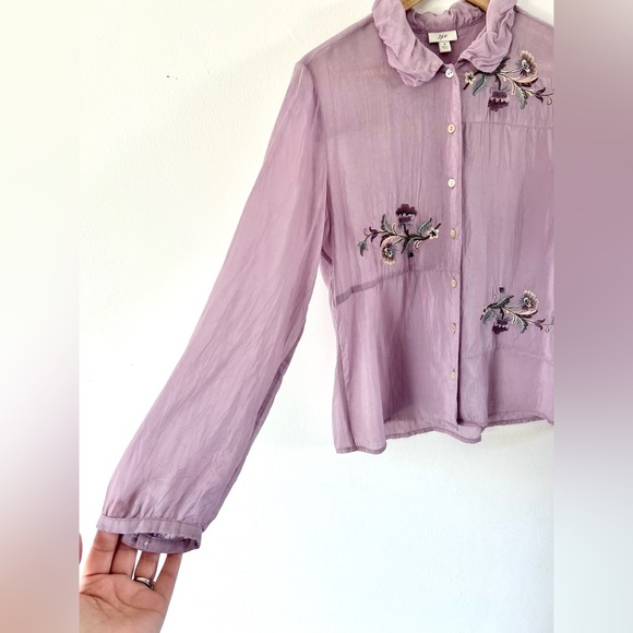 J. Jill Lilac Purple Sheer Embroidered Button Front Bubble Collar Top Size Small - Picture 4 of 12